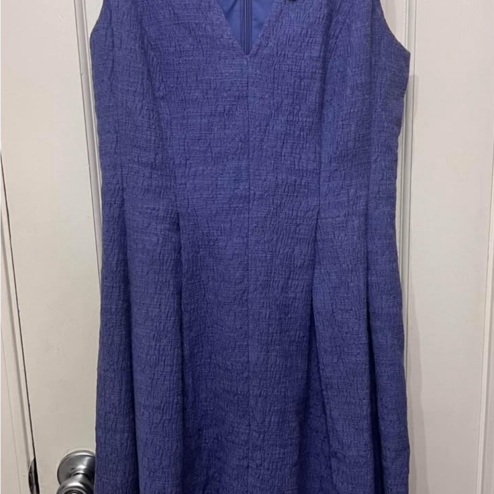 LOFT Purple Midi A-line Dress with V-neck and Sleeveless Design